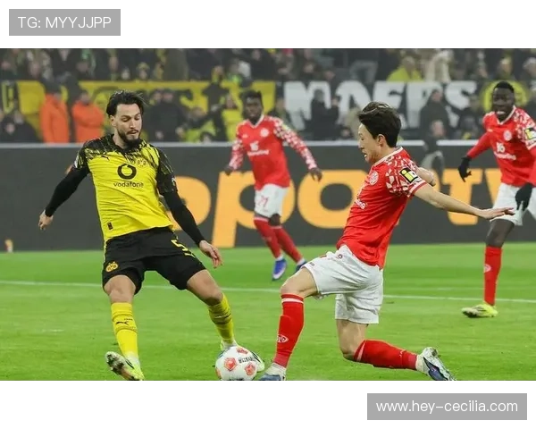 多特蒙德进攻火力全开，状态回暖值得关注德甲冠军争夺战